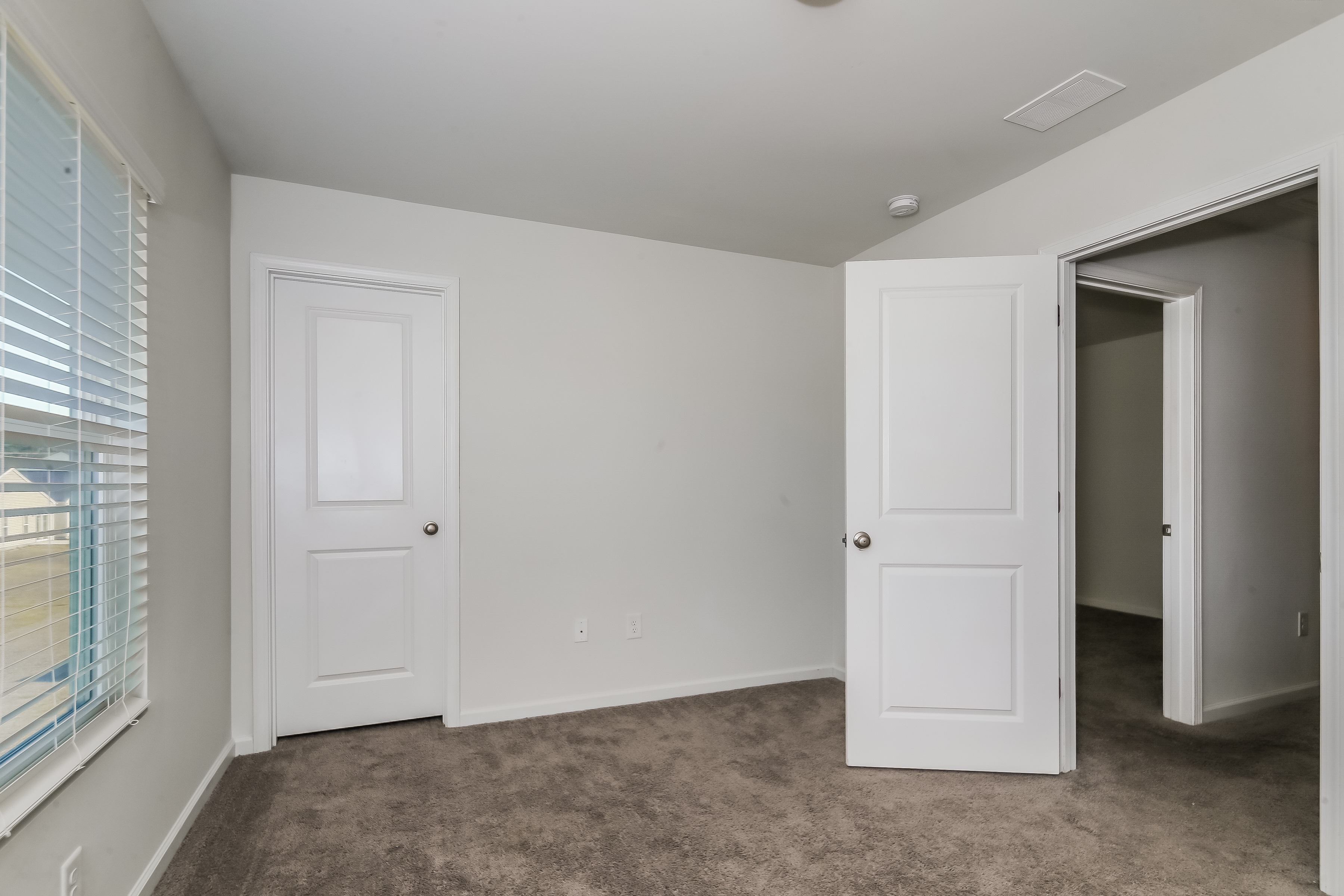 168 Dorian Loop - Image 11