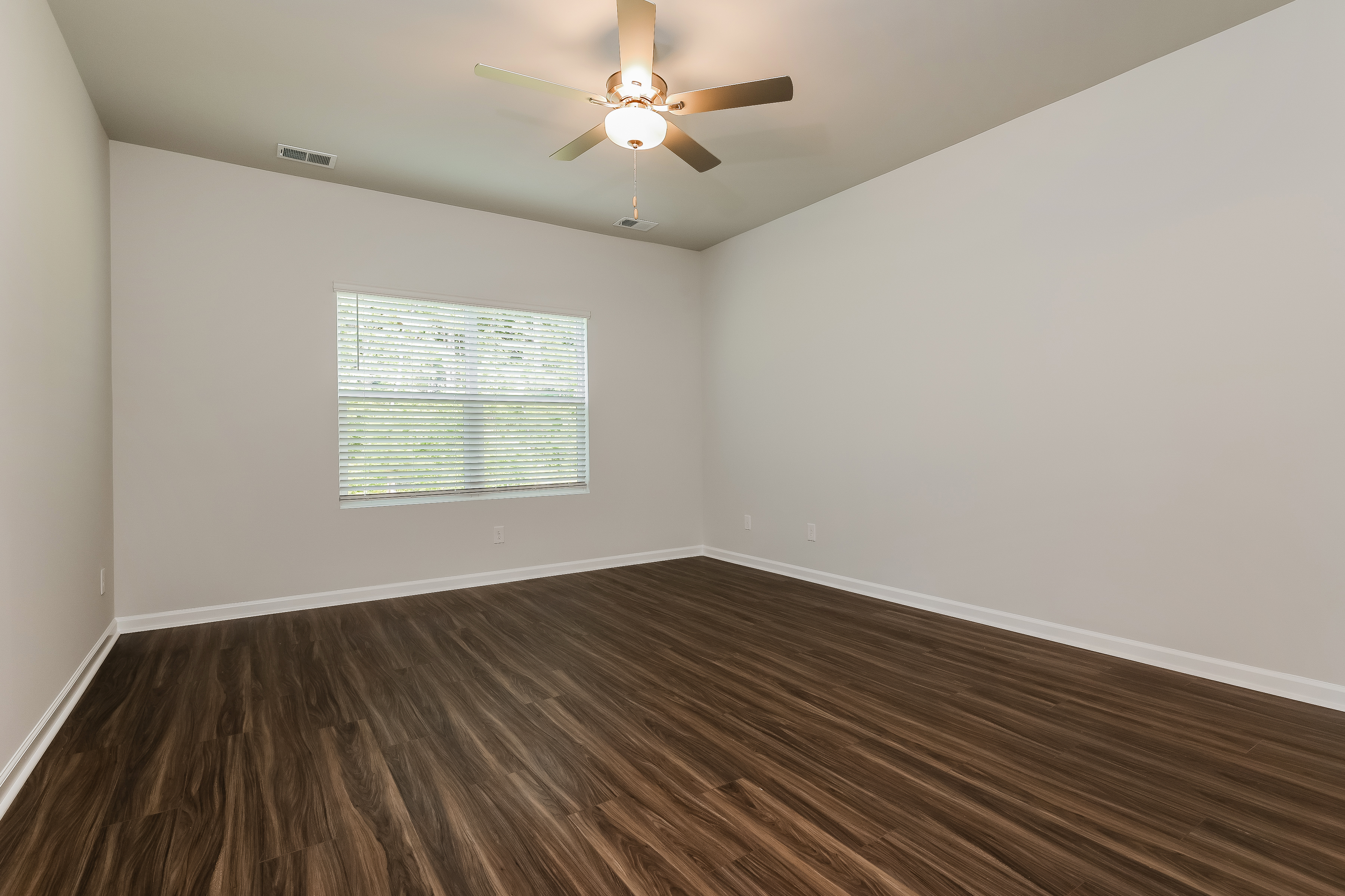 257 Clydesdale Circle - Image 8
