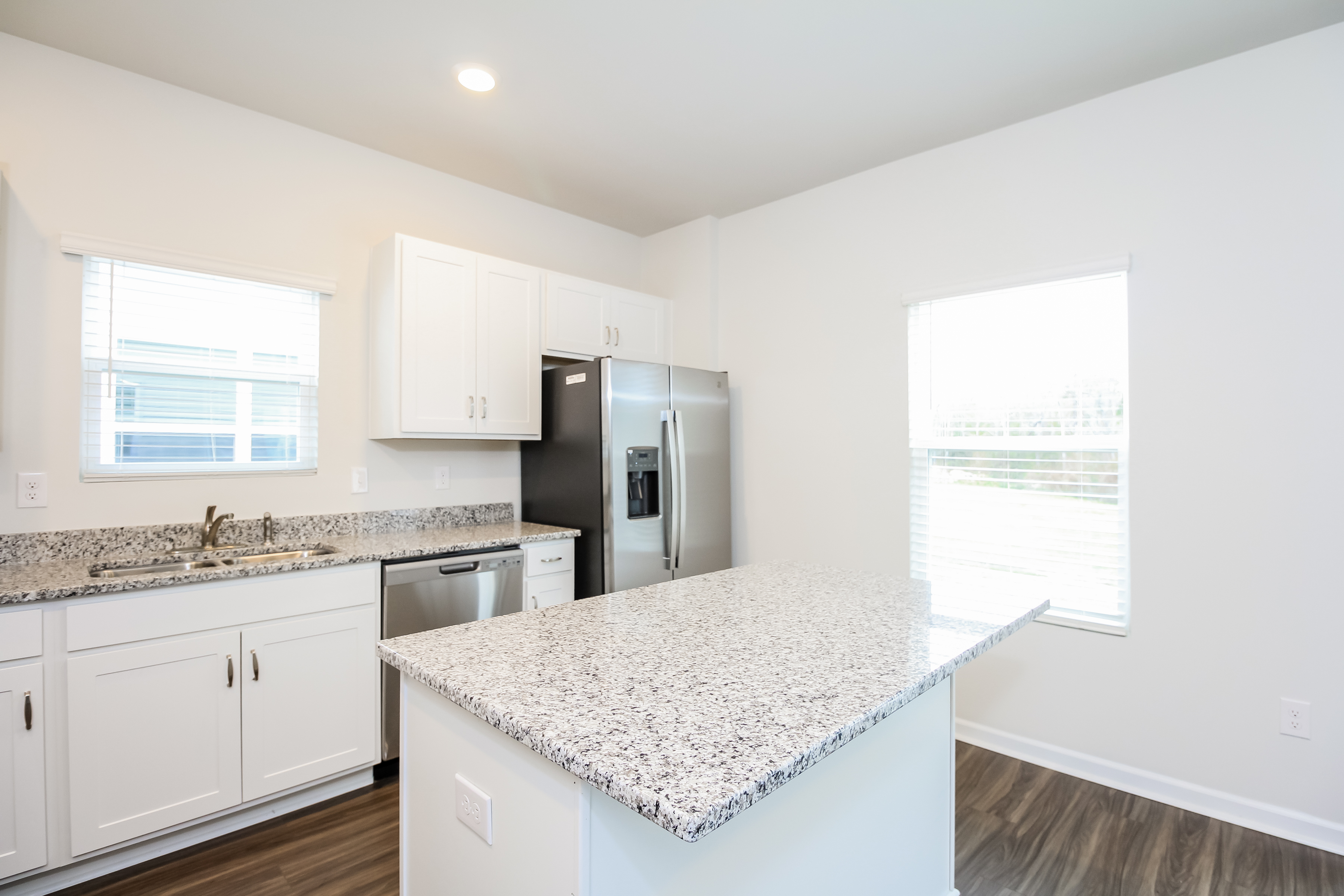 183 Dorian Loop - Image 6
