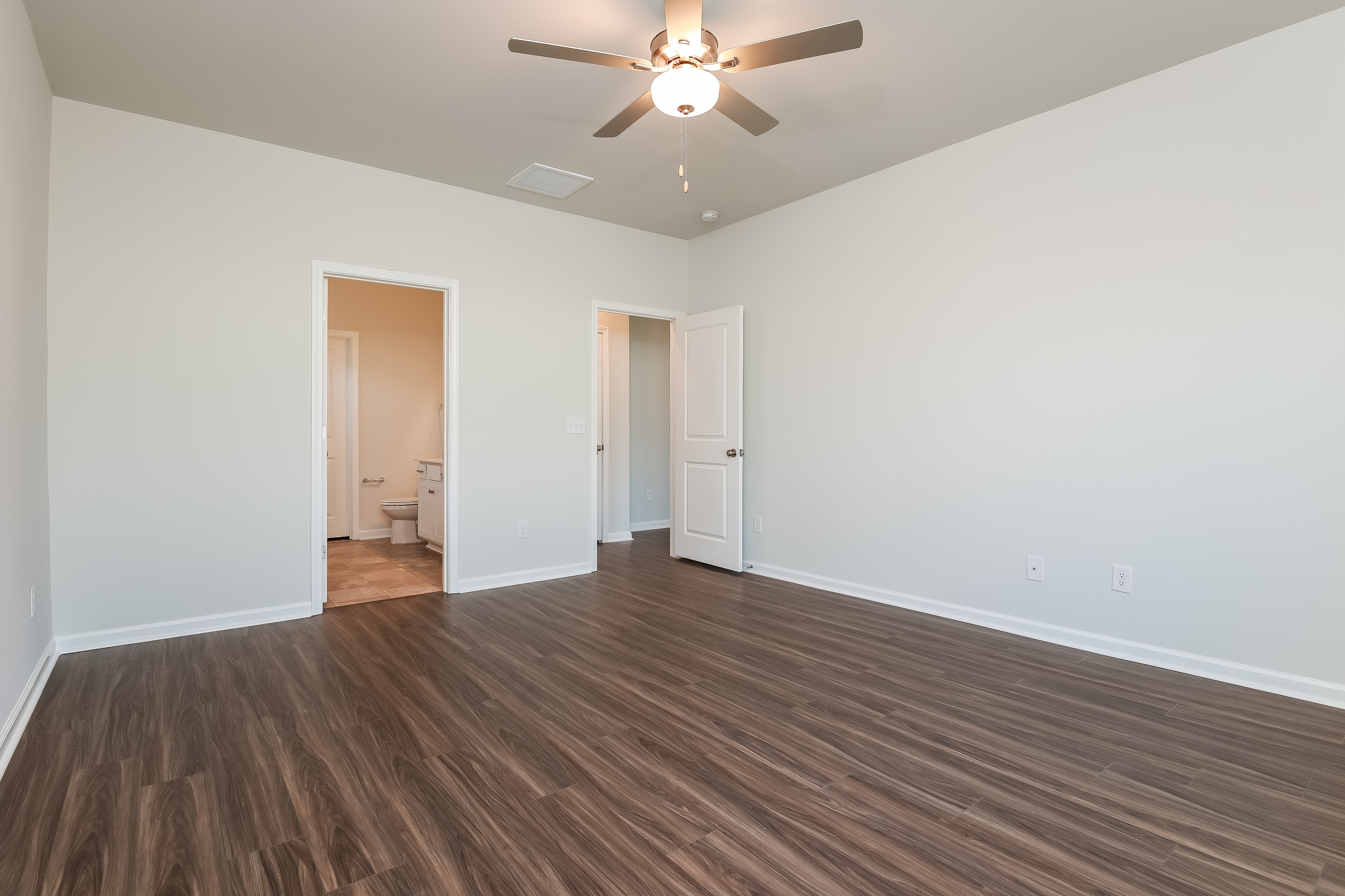 264 Clydesdale Circle - Image 11