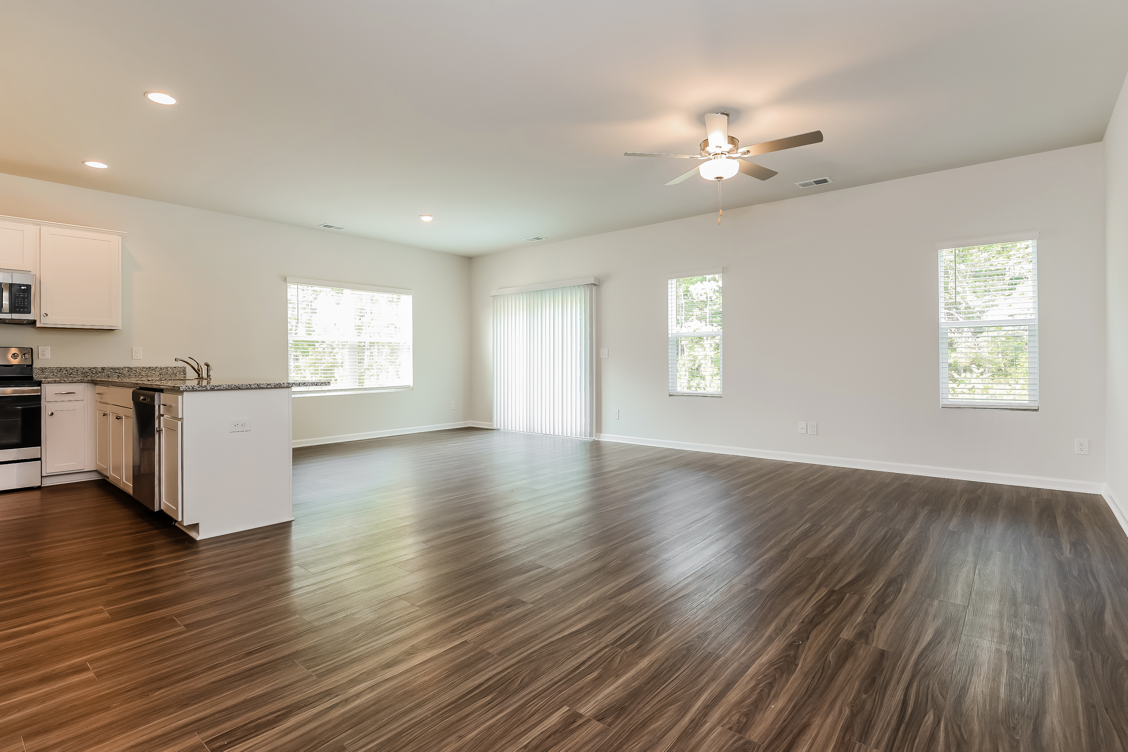 257 Clydesdale Circle - Image 3